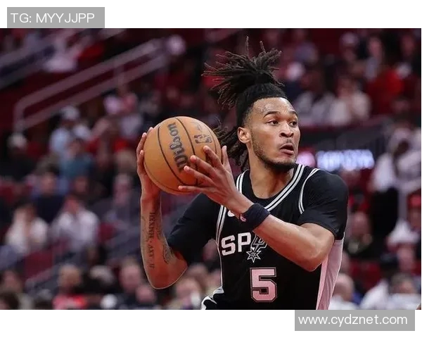 马刺队记：球队认为卡斯尔这次伤势相对轻微